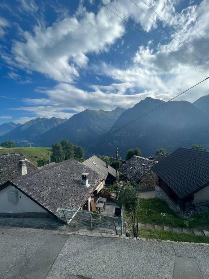 Appartamento Accogliente Di Montagna A Cavagnago Faido Luaran gambar